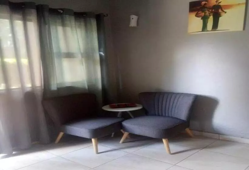 ホテル Dam Vista Retreat