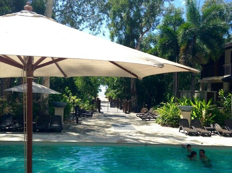 ホテル Elysium Triton By The Sea