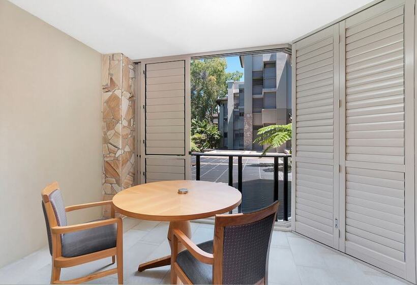 ホテル Elysium Triton By The Sea