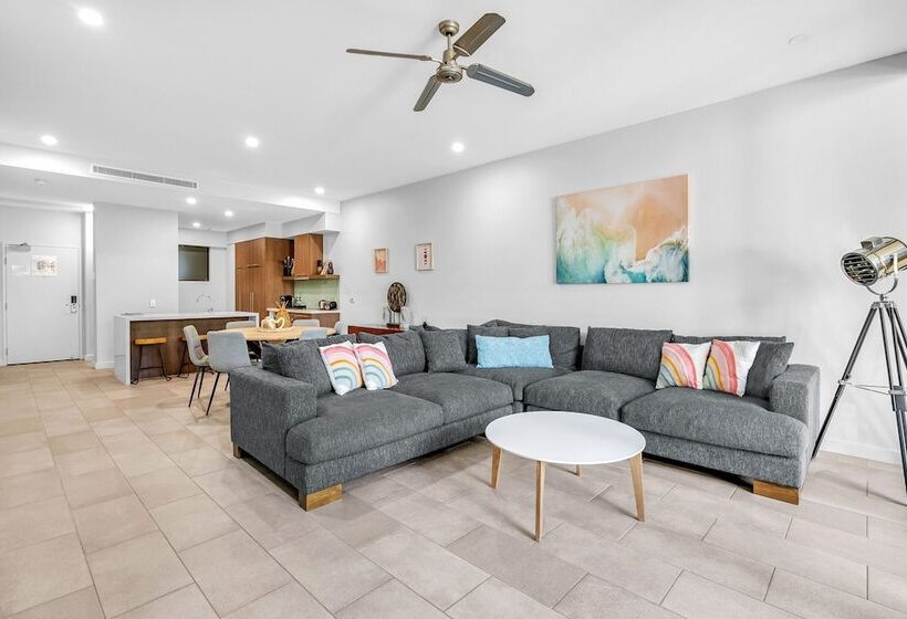 ホテル Elysium Triton By The Sea