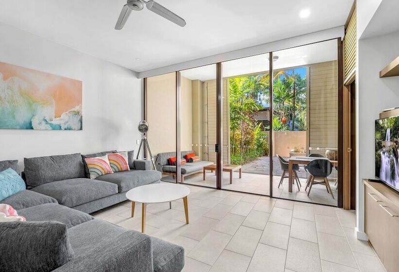 ホテル Elysium Triton By The Sea