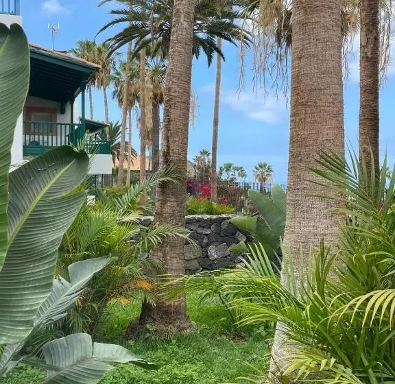 Hotelli Estefania Boutique Suites