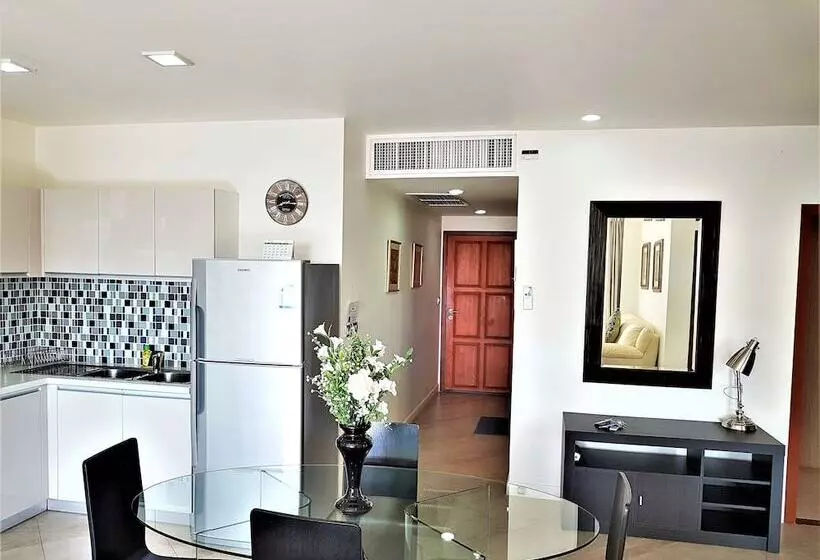 Hotelli Kb Apartments 3 Karon Beach By Phr