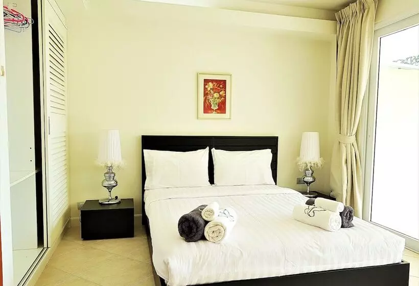 Hotelli Kb Apartments 3 Karon Beach By Phr