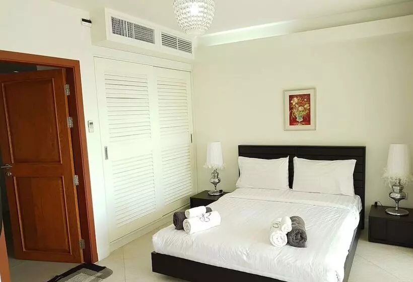 Hotelli Kb Apartments 3 Karon Beach By Phr