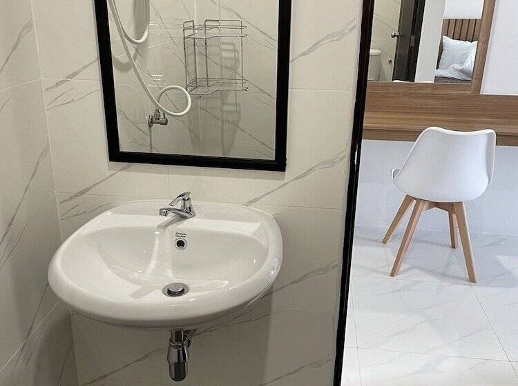 בית מלון כפרי Korner Grand