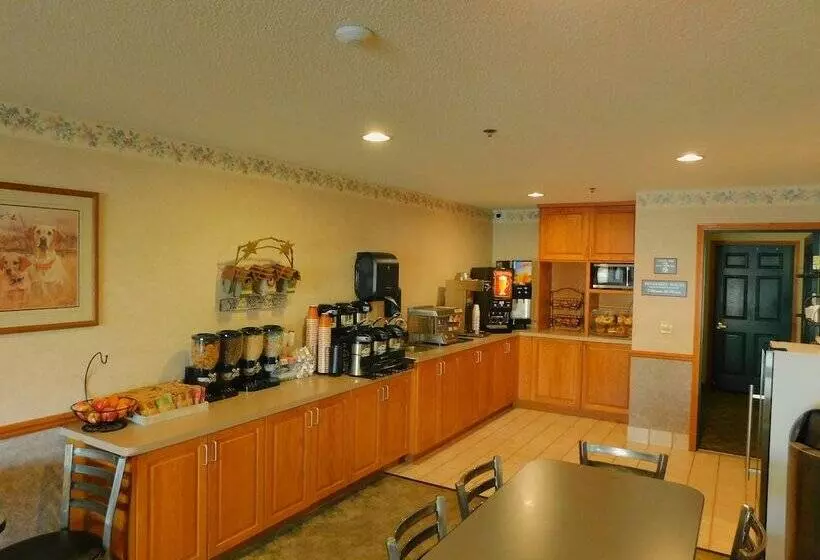 ホテル Northwoods Best Inn  Turtle Lake