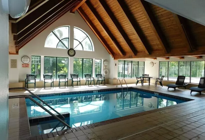 ホテル Northwoods Best Inn  Turtle Lake