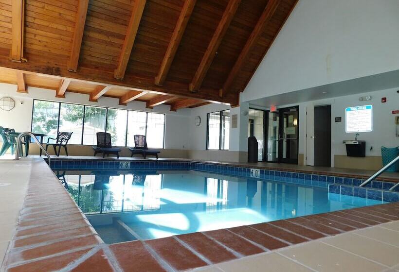 ホテル Northwoods Best Inn  Turtle Lake