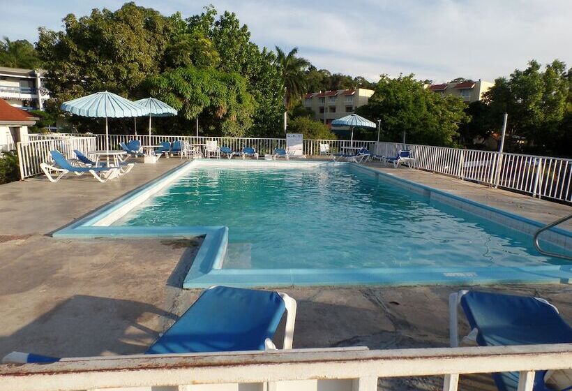 هتل Sea Shell Beach Studio At Montego Bay Club Resort