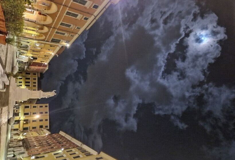 فندق Sky Room Carrara Hydromassage With Parking