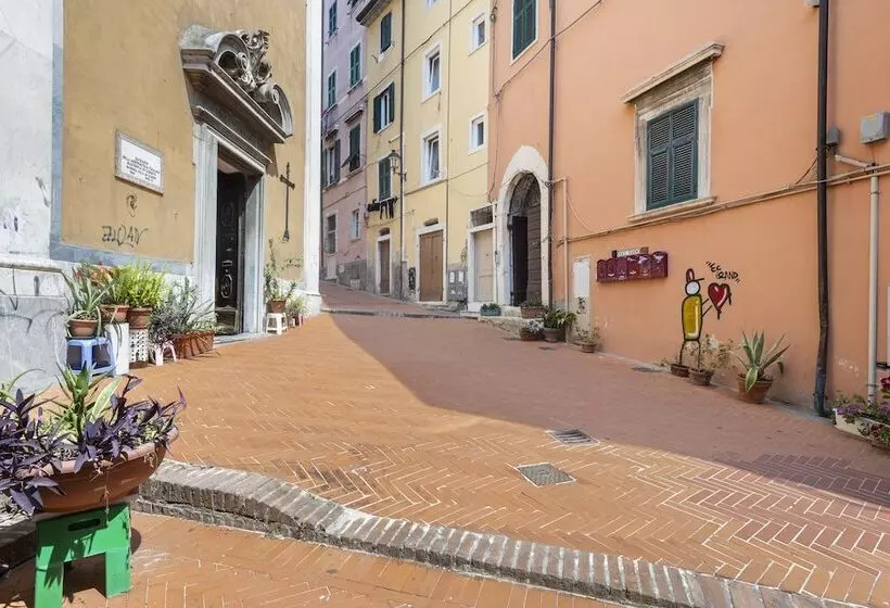 Hotelli Sky Room Carrara Hydromassage With Parking