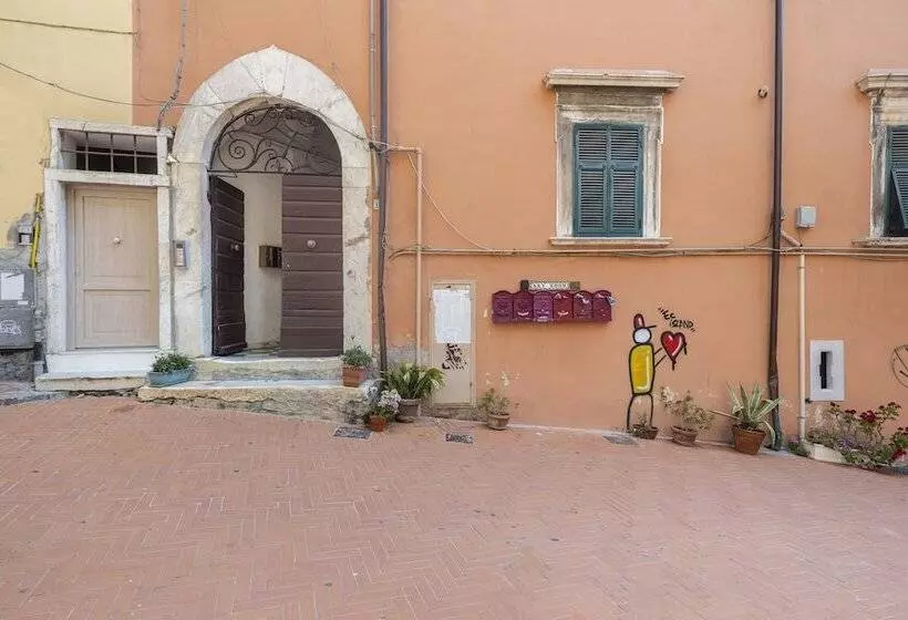 Hotelli Sky Room Carrara Hydromassage With Parking