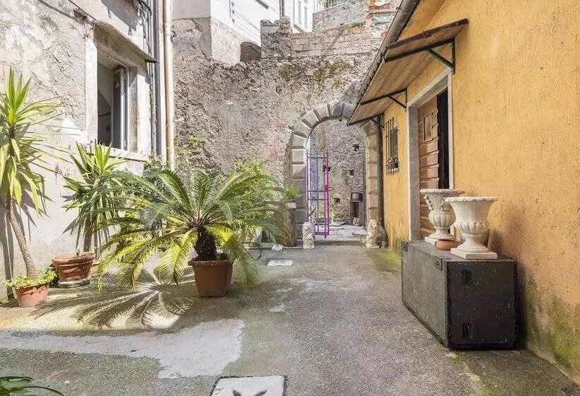 Hotelli Sky Room Carrara Hydromassage With Parking