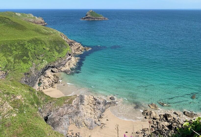 ホテル St. Kew Shepherd Huts