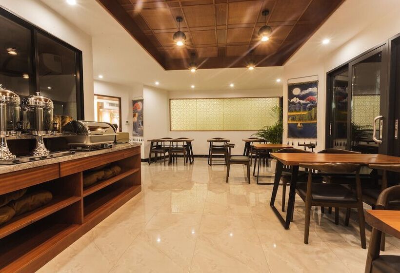 בית מלון כפרי Thapae Twins