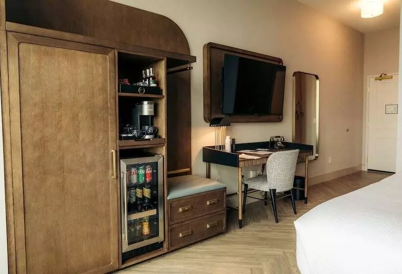 The Olive Ann Hotel, Grand Forks, A Tribute Portfolio