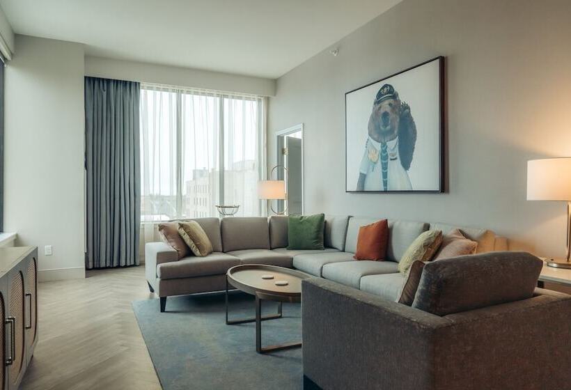 The Olive Ann Hotel, Grand Forks, A Tribute Portfolio