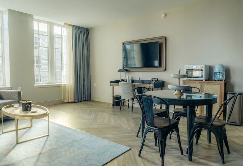 The Olive Ann Hotel, Grand Forks, A Tribute Portfolio