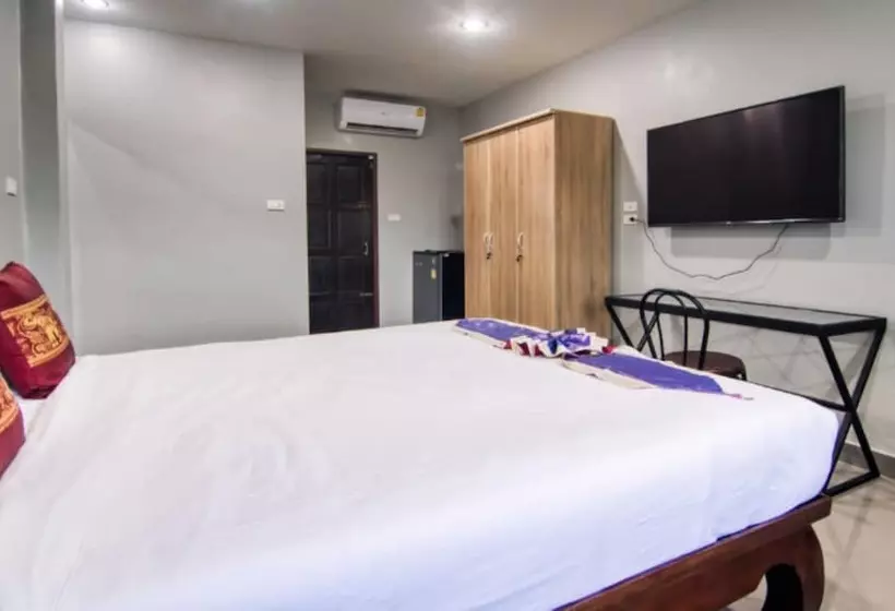 Hotelli Tyler Naiyang