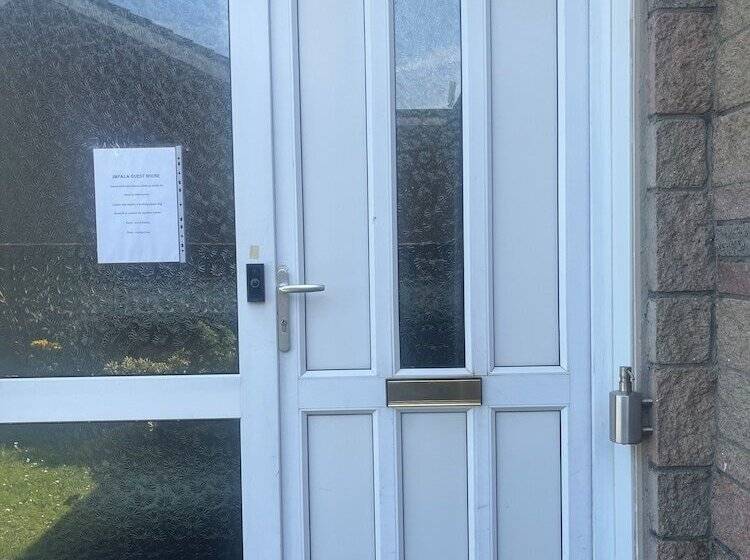 펜션 Broadhaven Road