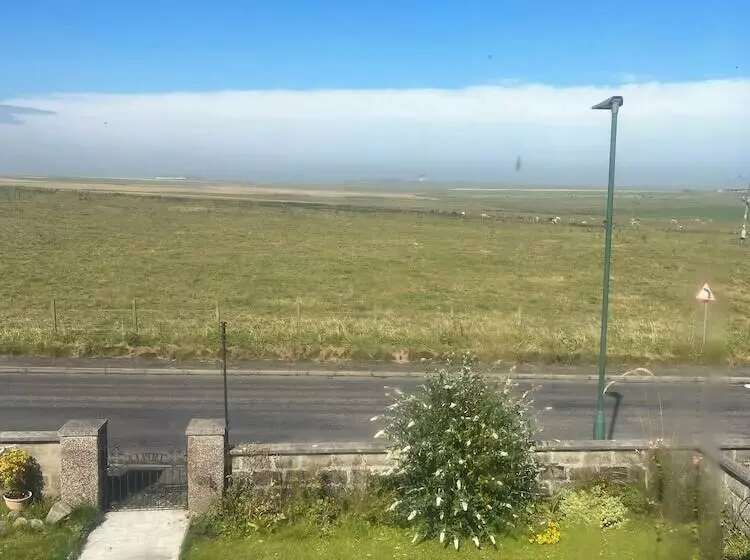 Majatalo Broadhaven Road