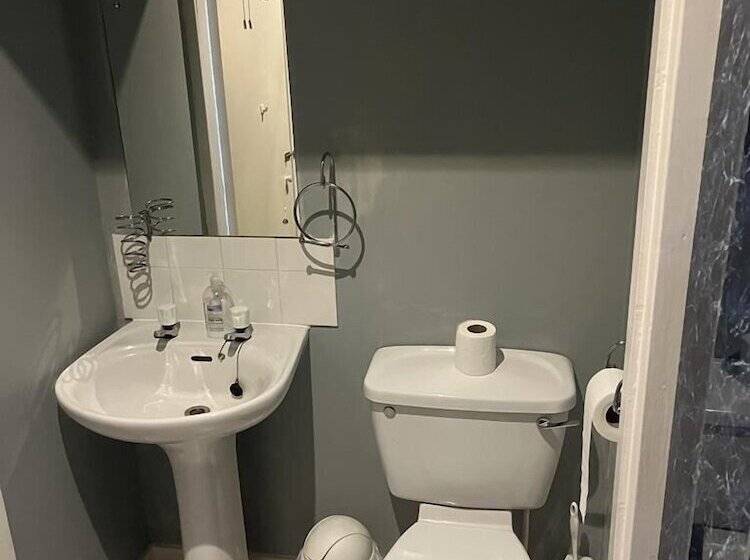 펜션 Broadhaven Road