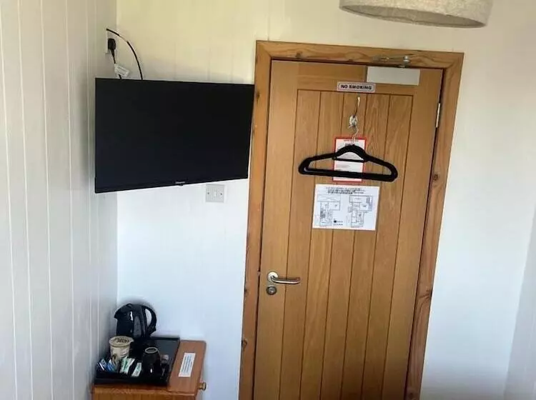 Majatalo Broadhaven Road