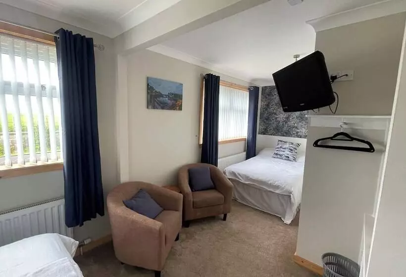 Majatalo Broadhaven Road