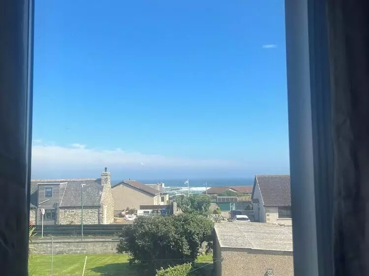 Majatalo Broadhaven Road