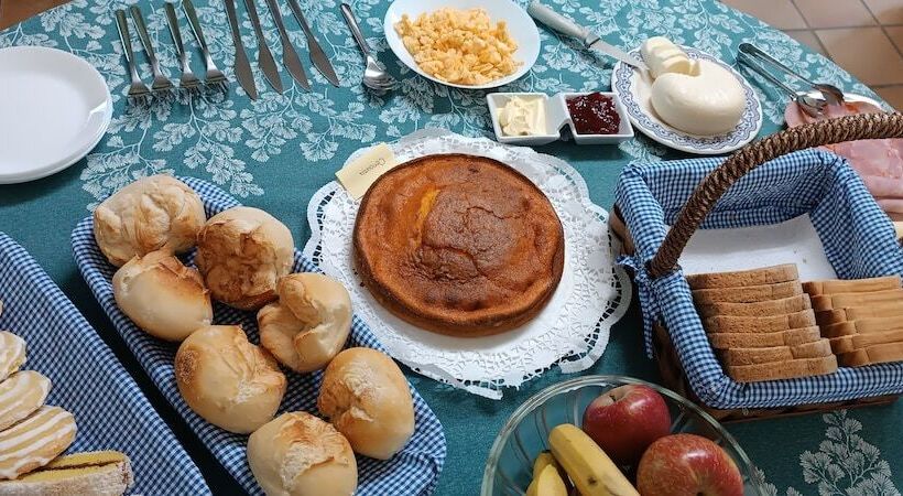 پانسیون Donna Nega Alojamento Local