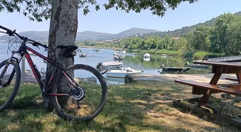 ペンション Donna Nega Alojamento Local