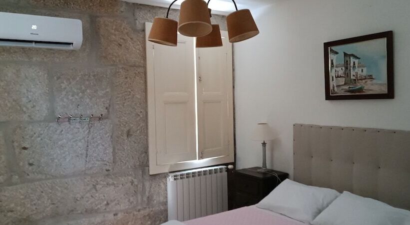 پانسیون Donna Nega Alojamento Local