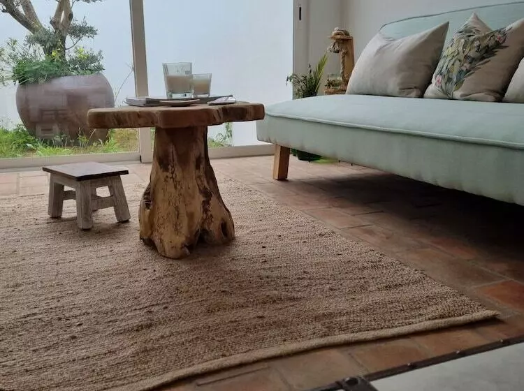 レジデンス Charming 1 Bed House