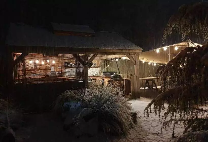 Residenssi Charming 2 Bed Cabin In Sutton Coldfield