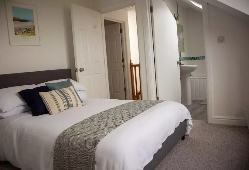 レジデンス Spacious 3 Bed House In Porth Beach, Newquay