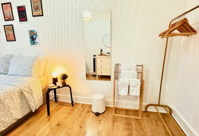 Rest Boutique Notting Hill