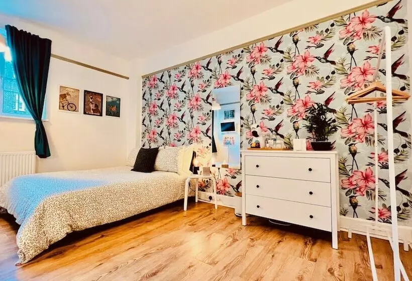 Rest Boutique Notting Hill