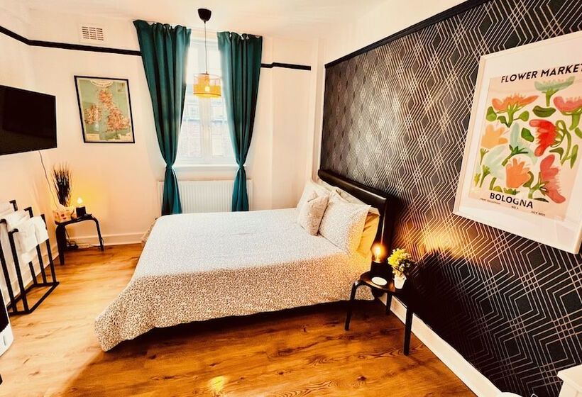 Rest Boutique Notting Hill