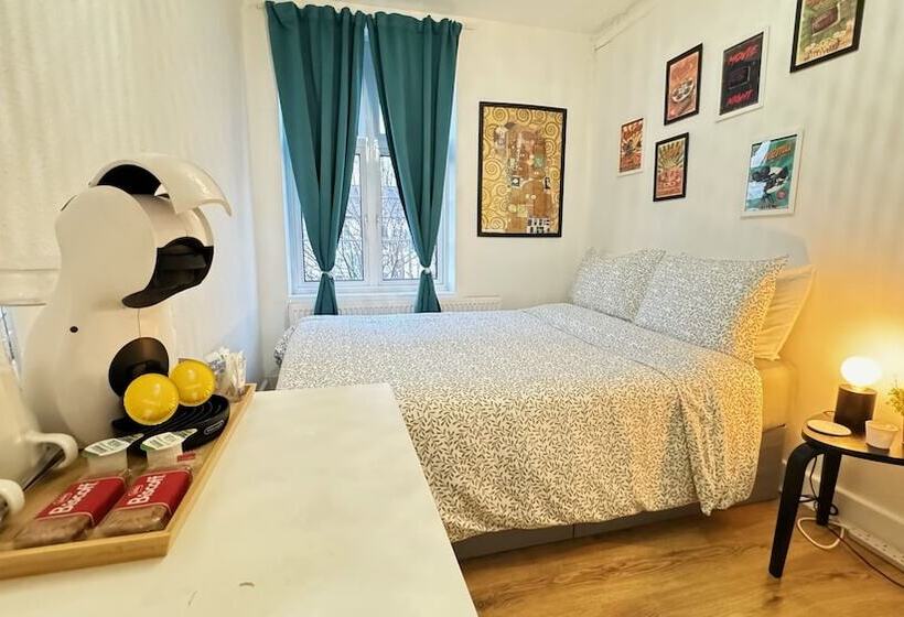 Rest Boutique Notting Hill