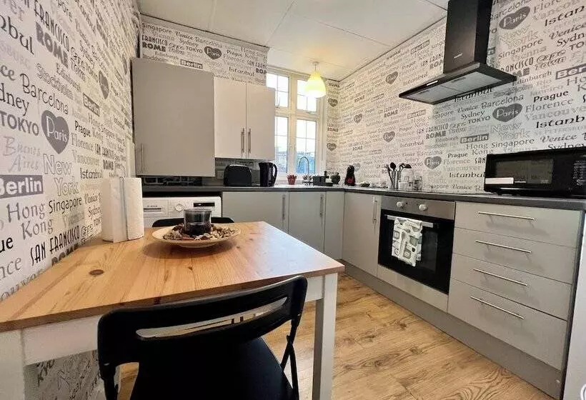 Rest Boutique Notting Hill