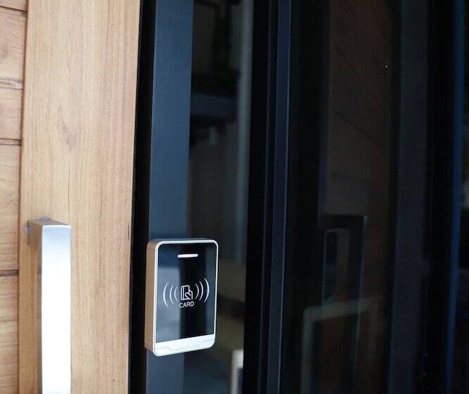 The Cube Hostel Khaosan