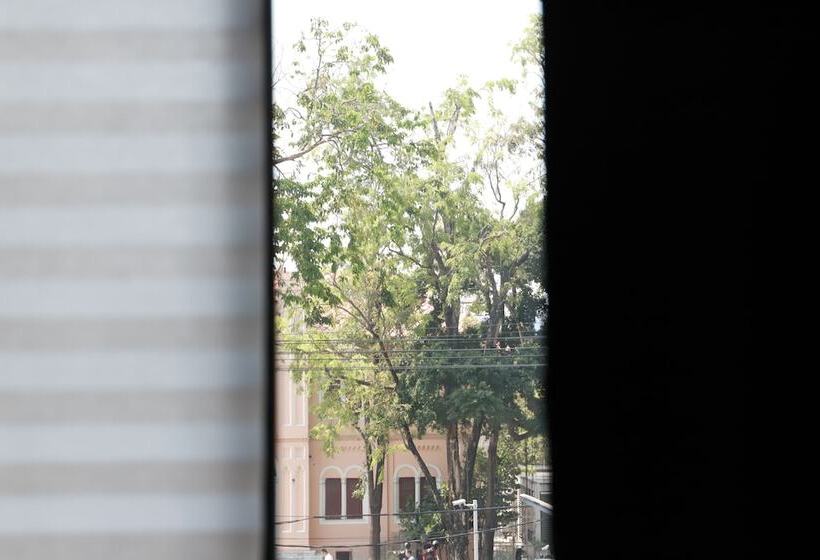 The Cube Hostel Khaosan