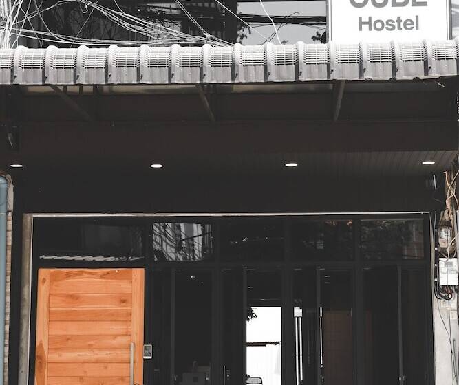 The Cube Hostel Khaosan