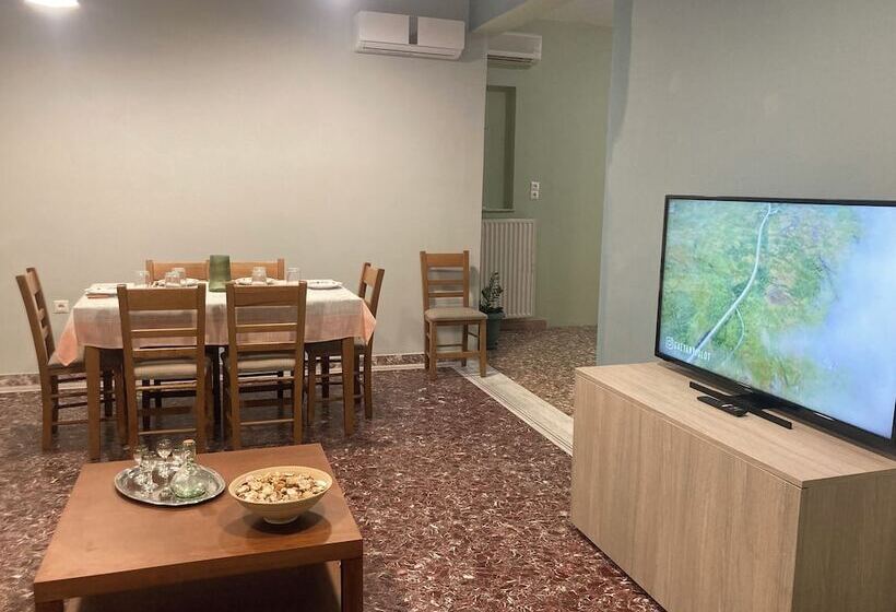 Yanni S Urban Residence