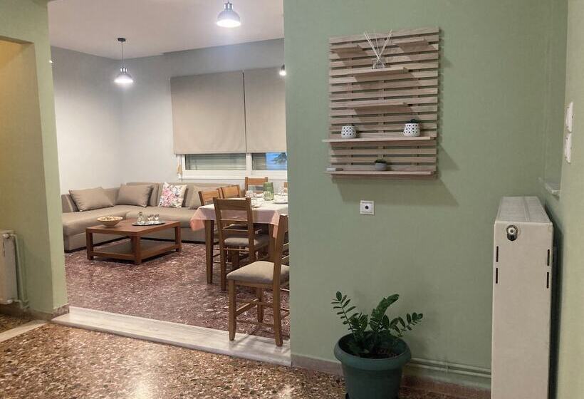 Yanni S Urban Residence