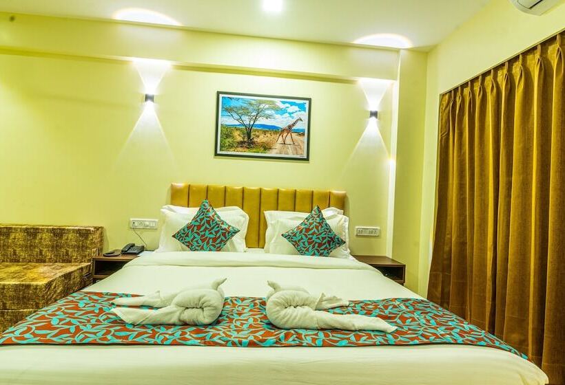 Chinar Wood Resort Dapoli