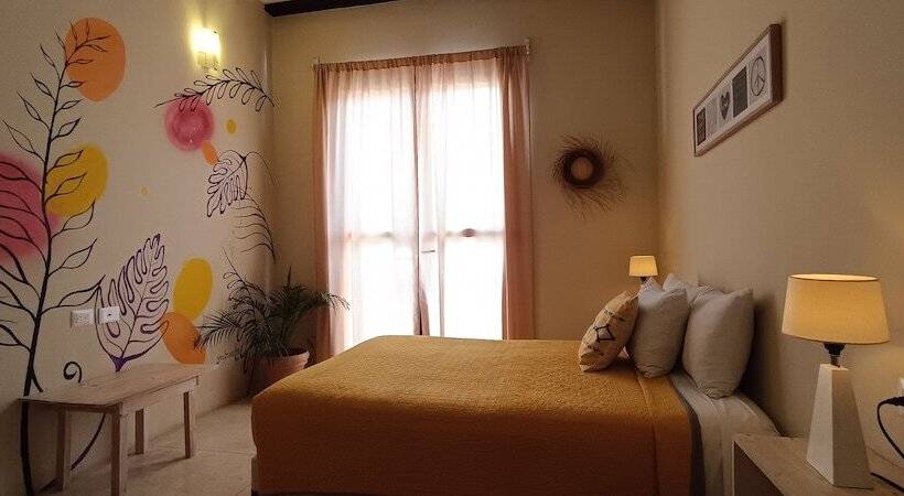 Hostel Valladolid 48