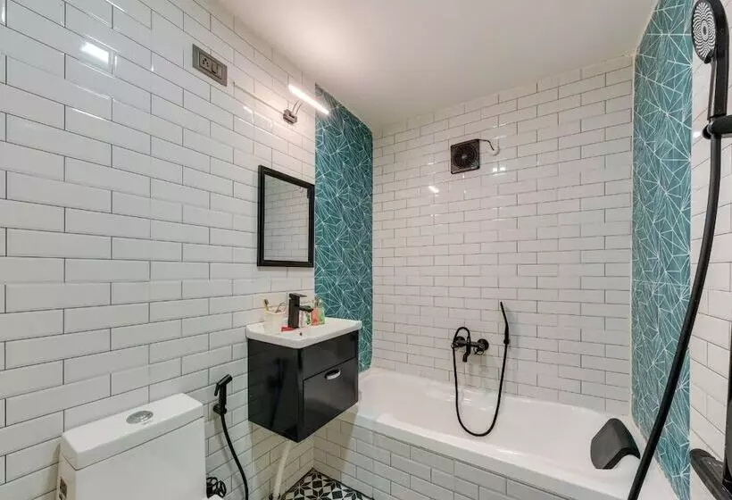 Hotelli Aalayaha Stays