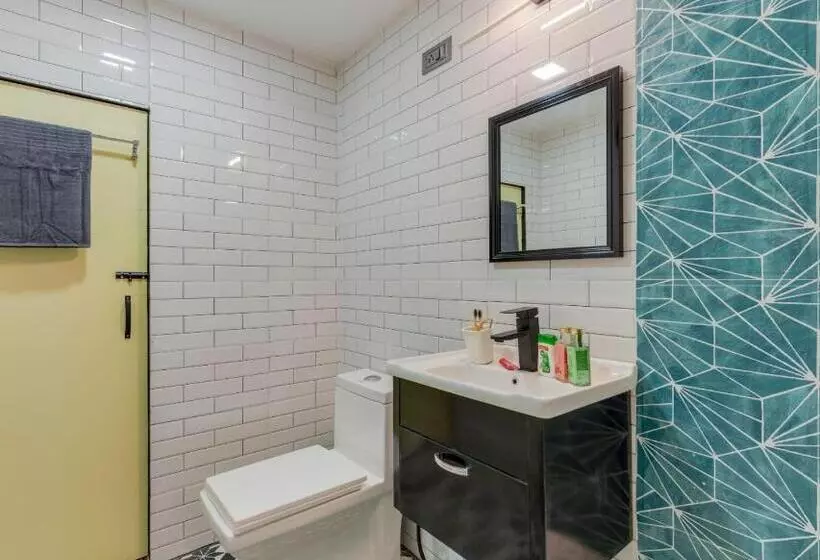 Hotelli Aalayaha Stays